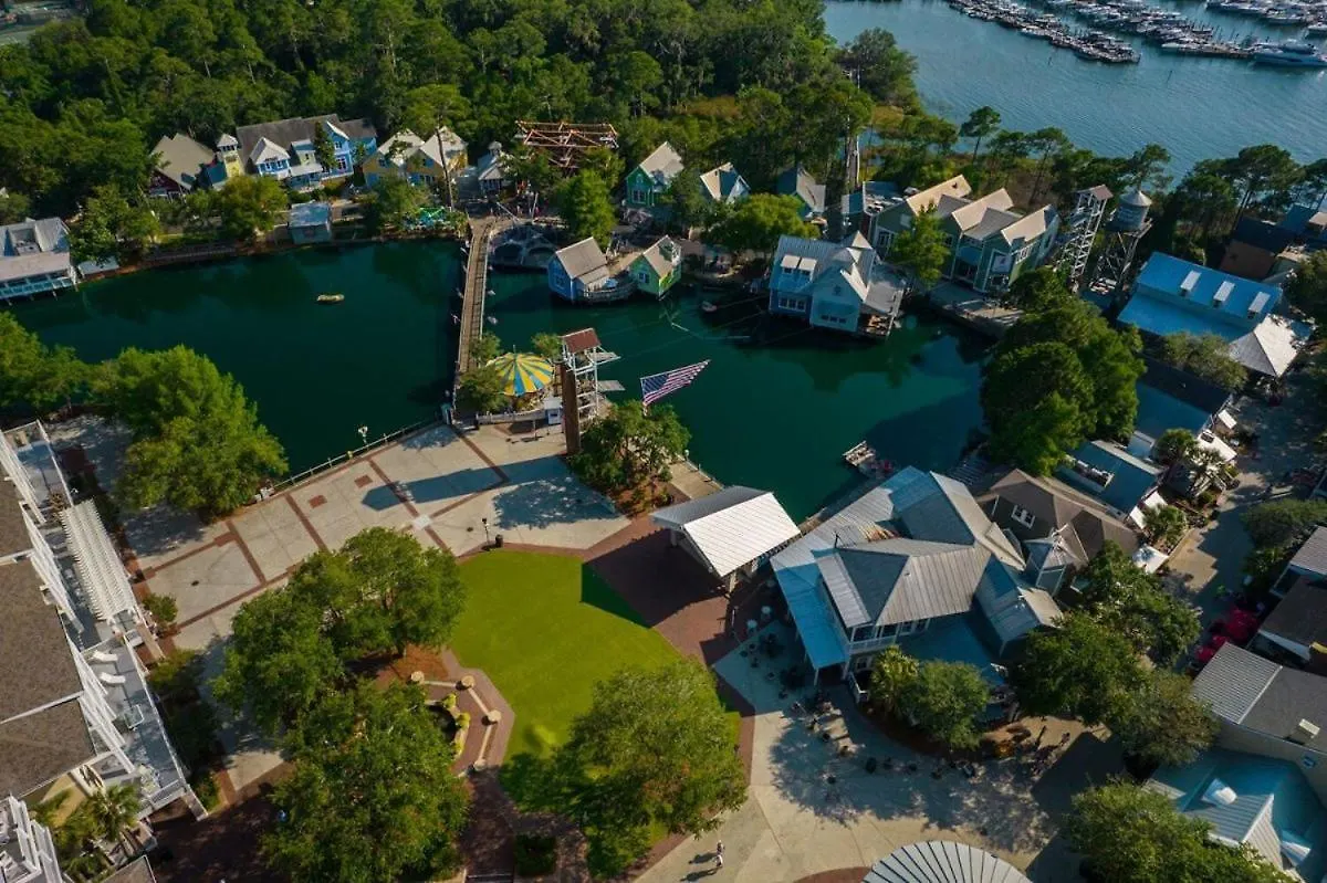 Holiday home Magnolia Village Condo Unit 506 Is A Beautiful 2 Bed 2 Bath Condo Located In Sandestin Golf And Beach Resort