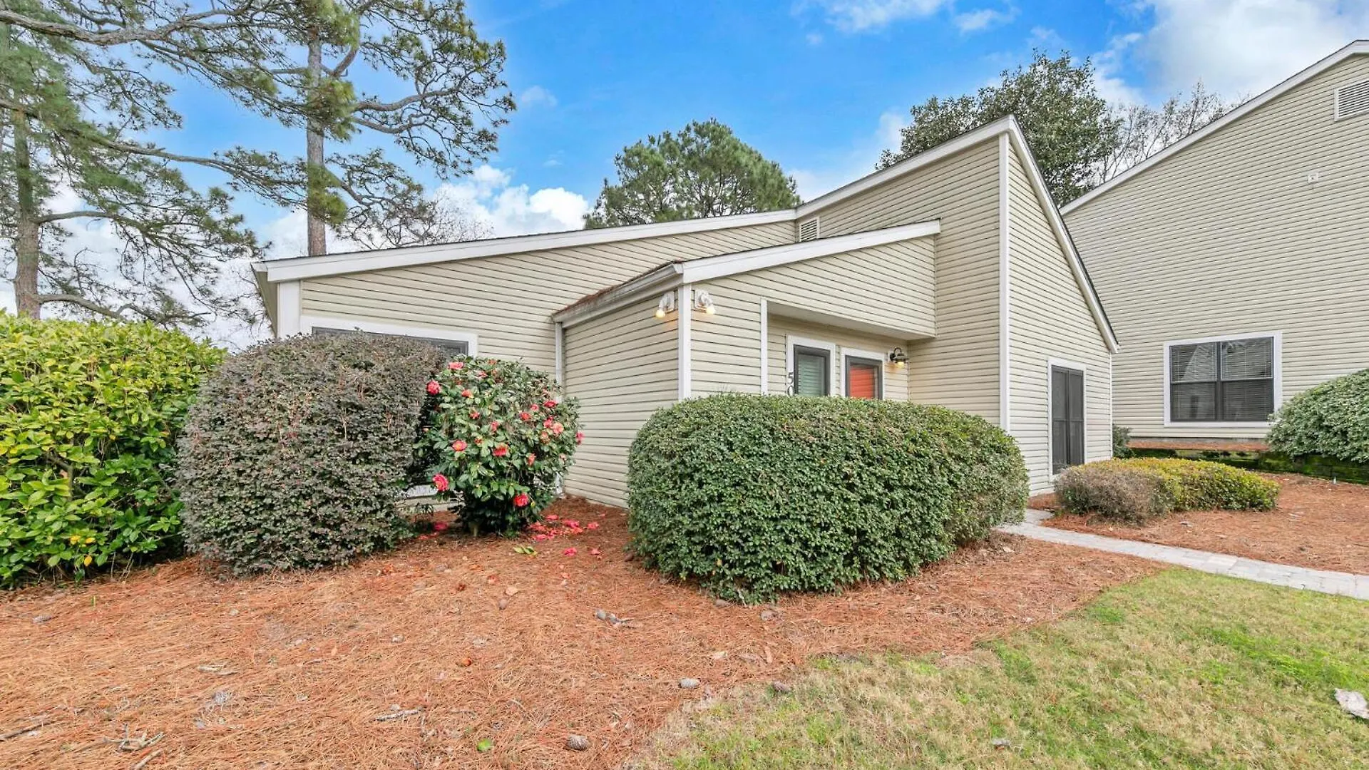 Magnolia Village Condo Unit 506 Is A Beautiful 2 Bed 2 Bath Condo Located In Sandestin Golf And Beach Resort Destin